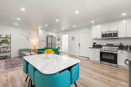 2B2B APT Newly Remodeled in Pasadena, USA