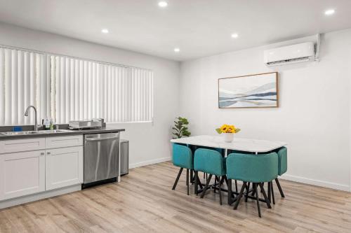 2B2B APT Newly Remodeled in Pasadena, USA