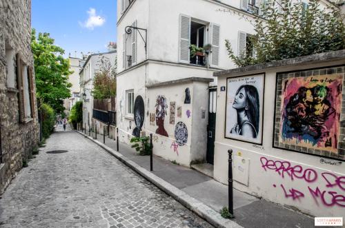 Cozy Artist Loft - image 11
