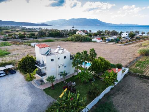 Martimi Private 3 Apartments with Pool, Heated Jacuzzi and Sauna, 2 Apartments with Sea View, 200m f - Crete Martimi Private 3 Apartments with Pool, Heated Jacuzzi and Sauna, 2 Apartments with Sea View, 200m f - Crete