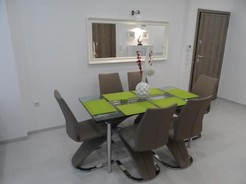 設施, Laura Deluxe Apartment in 新海灘區