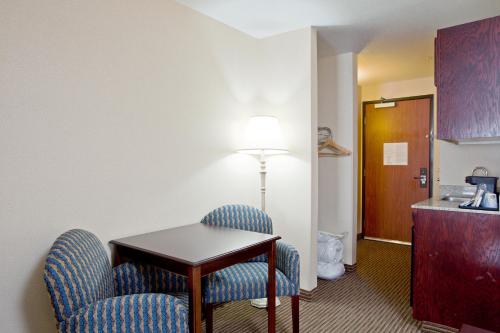 Holiday Inn Express & Suites Jackson, an IHG Hotel