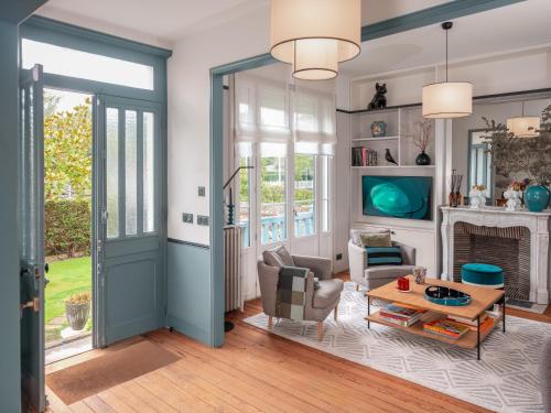 Villa Berry Centre Deauville - Chic & Stylée - Magnifique Jardin - Location, gîte - Deauville