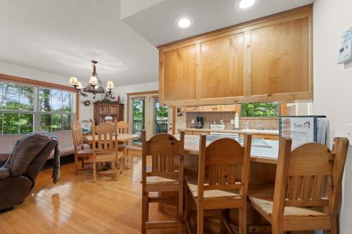 SBL103A -Magnolia Moon cabin in Branson West, USA
