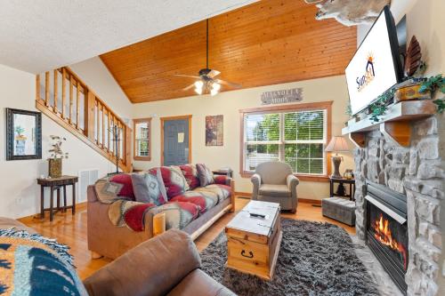 SBL103A -Magnolia Moon cabin in Branson West, USA