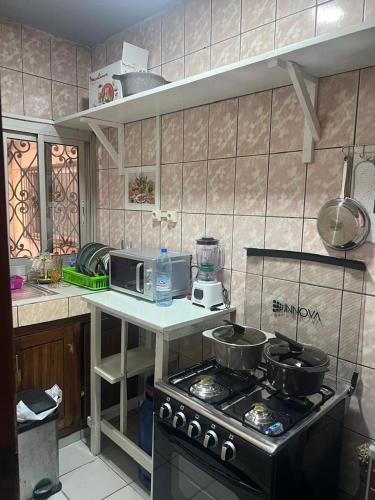 Makepe Villa via Carrefour Patrick Mboma - image 3