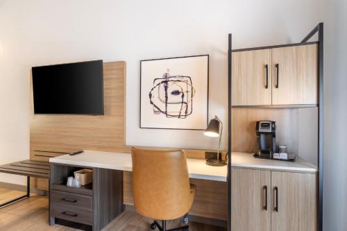 Country Inn & Suites by Radisson Savannah Airport GA - image 24