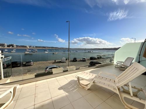 Cais - Waterfront Holiday Apartments - By SCH - image 12