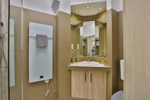 Karolina Apartman in the silent 11th district - image 3
