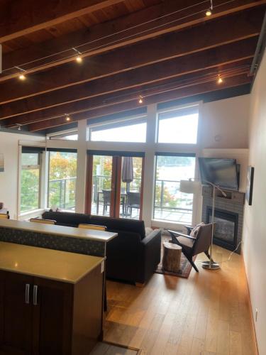 Mariner's Loft - Salt Spring Island