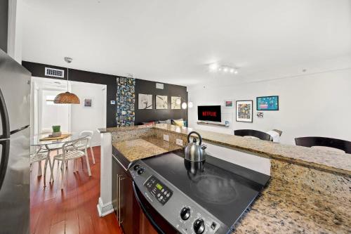 South Beach Family & Pet Friendly with Free Parking in Miami Beach, USA
