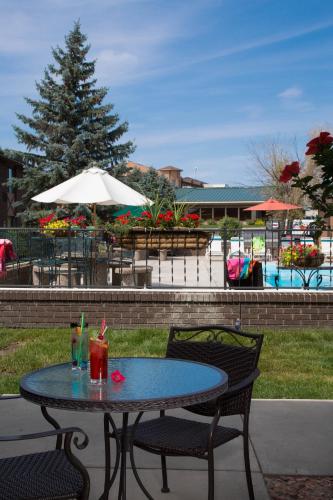 บริการและสิ่งอำนวยความสะดวก, The Foothills Inn in แรพิด ซิตี้ (SD)