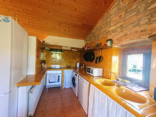 Konyha, Masia La Clariana in Fonollosa