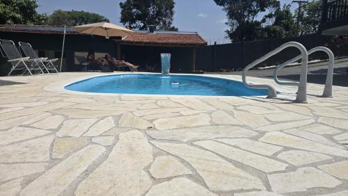 Peldbaseins, Chácara do Kaká (Chacara do Kaka) in Águas Da Prata