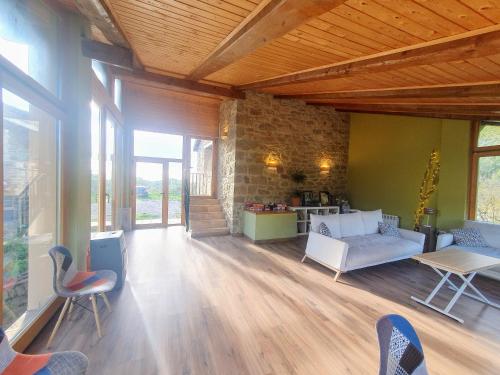 Szórakozási lehetőségek, Masia La Clariana in Fonollosa