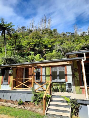Viesnīcas āriene, Tawa Cove Cabins in Endeavorinleta