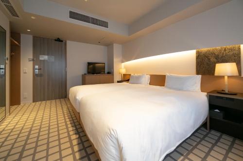 Twin Room image 4