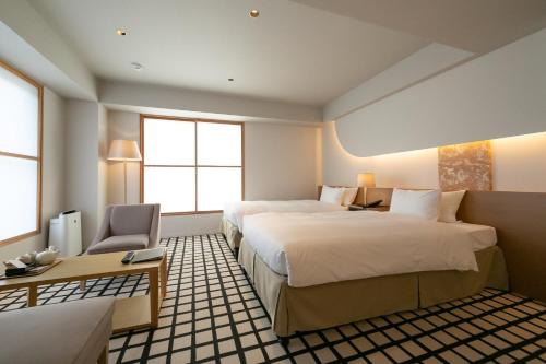 Deluxe Twin Room image 4