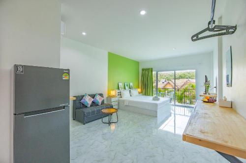 room detail thumbnail 1