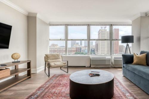 CozySuites 800 Tower 1BR with gym 20 in Louisville, USA