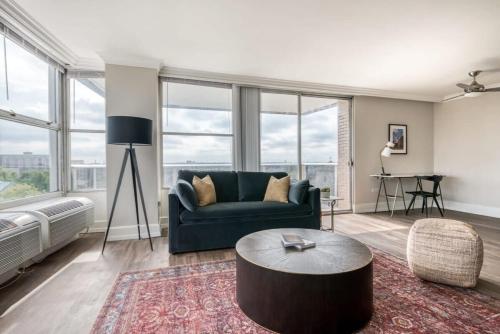 CozySuites 800 Tower 1BR with gym 20 in Louisville, USA