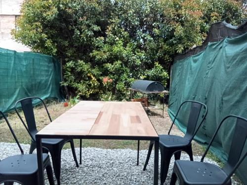 정원, Hostel Italia Fisherton in 안타르티다 아르헨티나