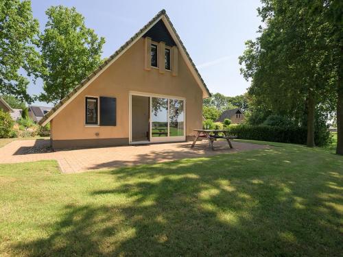 Bungalow in Sondel near Slotermeer Lake, Sondel
