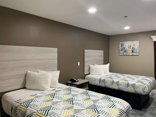 2 double beds