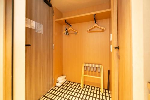 Japanese-Style Room image 10