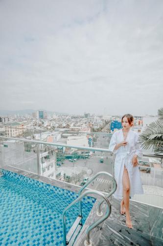 Swimming pool, Minh Quân Hotel near Benh Vien Mat
