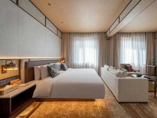 Beijing Renjoy Hotel  near The Antiquarium of The Palace Museum