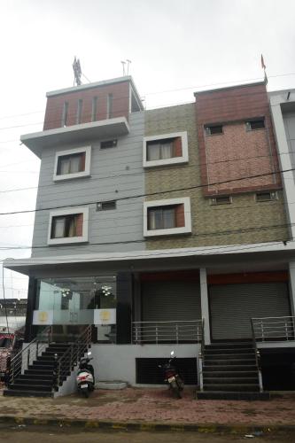 Hotel Laxmi Niwas in Pithampur