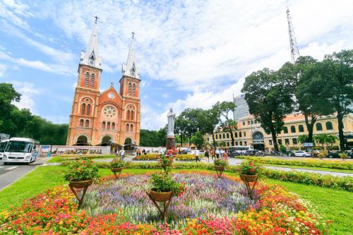 Thiên Quốc Hotel TPHCM