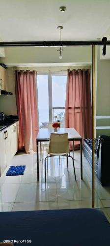 SMDC Tagaytay Taal Lake Condo Cook Netflix No Balcony No Free Parking in Tagaytay