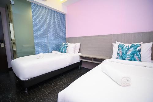 Swing & Pillows - Rawang Selangor, Gombak