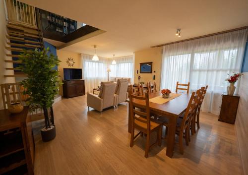 Koplietošanas atpūtas telpa ar TV, Casa El Rasillo in El Rasillo de Cameros