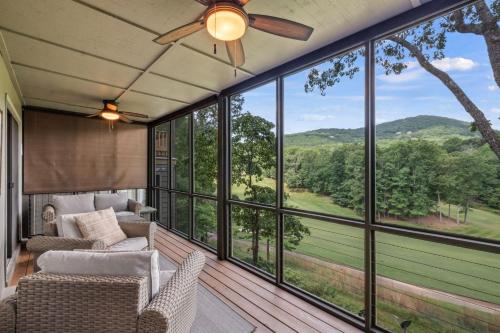 Ridgeview Condo - Mountain Golf Course Views Access to Big Canoe Amenities in Holcomb, USA