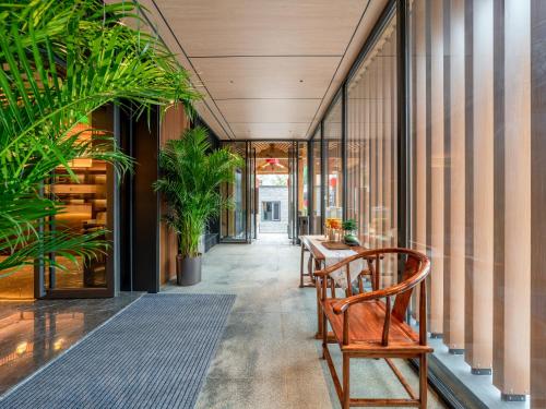 Beijing Renjoy Hotel  near The Antiquarium of The Palace Museum