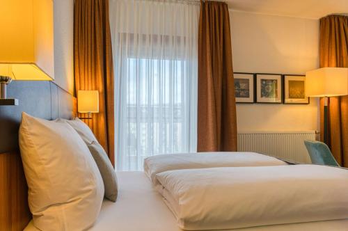 4 twin beds