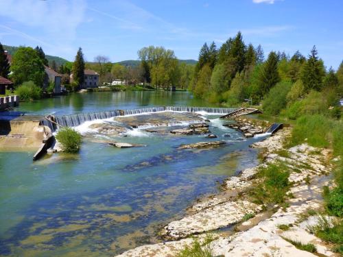 Les Rives de l'Ain in Pont-de-Poitte