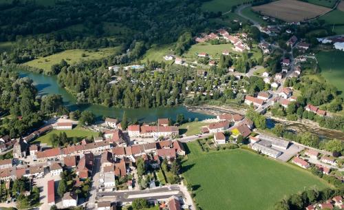 Les Rives de l'Ain in Pont-de-Poitte