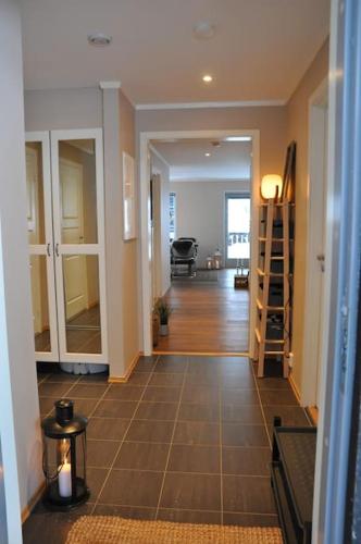 Leilighet sentralt på Sjusjøen, 11 sengeplasser (Leilighet sentralt pa Sjusjøen, 11 sengeplasser) in Sjusjoen