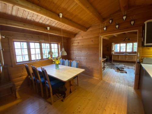 Instalaciones, Log-House Wildernest in Brande