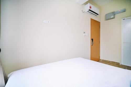 Swing & Pillows - Jalan Changkat Thambi Dollah Kuala Lumpur Swing & Pillows - Jalan Changkat Thambi Dollah Kuala Lumpur