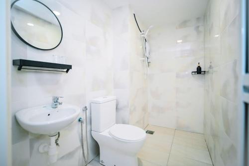 Swing & Pillows - Jalan Changkat Thambi Dollah Kuala Lumpur Swing & Pillows - Jalan Changkat Thambi Dollah Kuala Lumpur