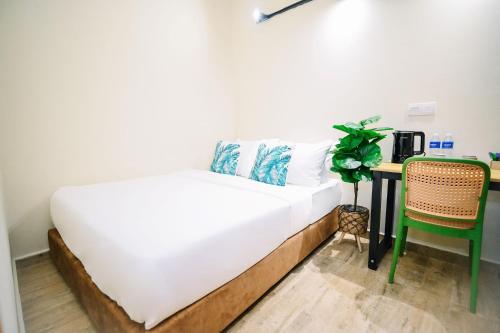 Swing & Pillows - Jalan Changkat Thambi Dollah Kuala Lumpur Swing & Pillows - Jalan Changkat Thambi Dollah Kuala Lumpur