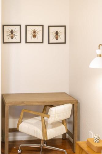 Primrose Palace Fountain Park Pool Hot tub