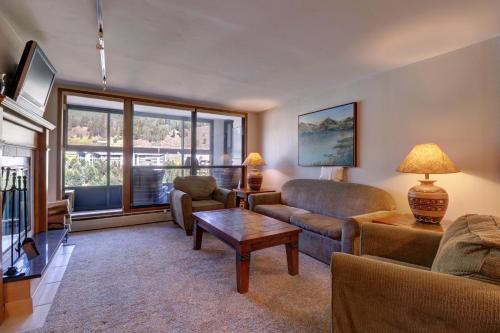 MP410 Mountain Plaza 1BR 2BA -Pet Friendly condo in Copper Mountain, USA