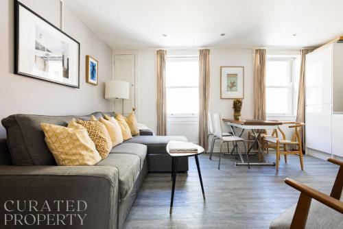 Modern 3-bed Duplex Apartment in Fitzrovia near Oxford Street, Londýn (fotografie 9)