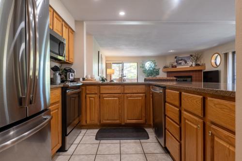 1F Lagoon Townhomes 3Br 3Ba condo in Frisco, USA